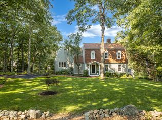 86 N Old Stone Bridge Rd, Cos Cob, CT 06807