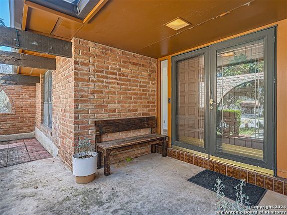 3rd image of 11231 WHISPER SPRING DR