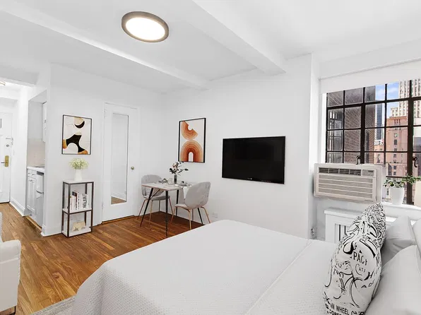 25 Tudor City Pl APT 1617, New York, NY 10017
