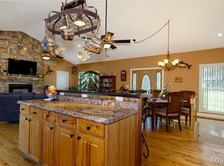 19855 19th Hwy, Steelville, MO 65565