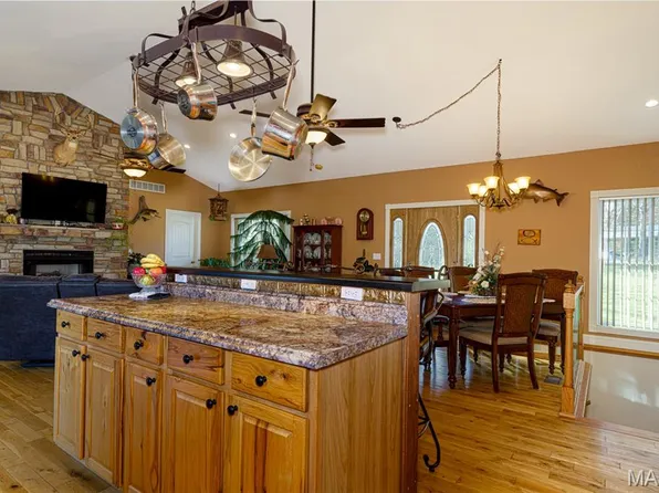 19855 19th Hwy, Steelville, MO 65565