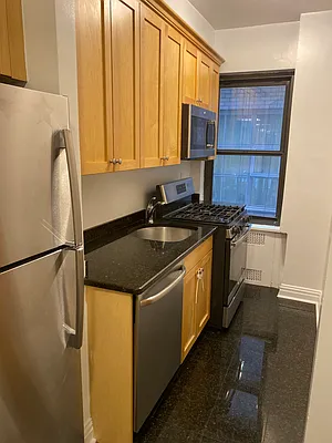 Rented by Real Estate Investors Group LLC | media 30