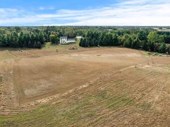 Tulip St NW, Cambridge, MN 55008