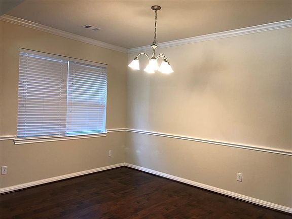 3rd image of 6506 Loralie Ln