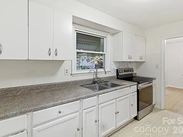 Camp Greene St, Charlotte — Photo 3