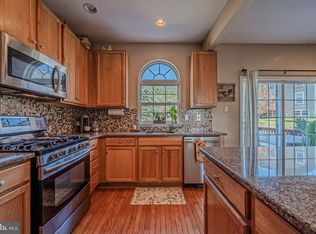 407 Lake George Cir, West Chester, PA 19382