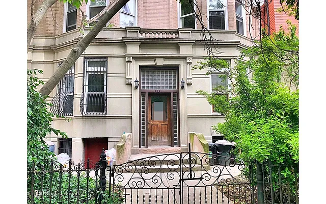 Rented by Douglas Elliman | media 48