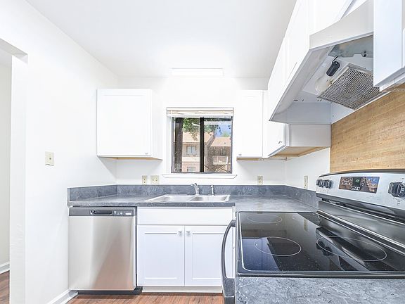 5th image of 216 Dixie Dr #7