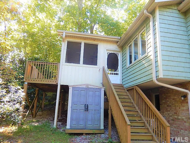 6704 Winding Trl — Photo 29