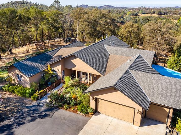 2nd image of 16829 Indian Hill Cir