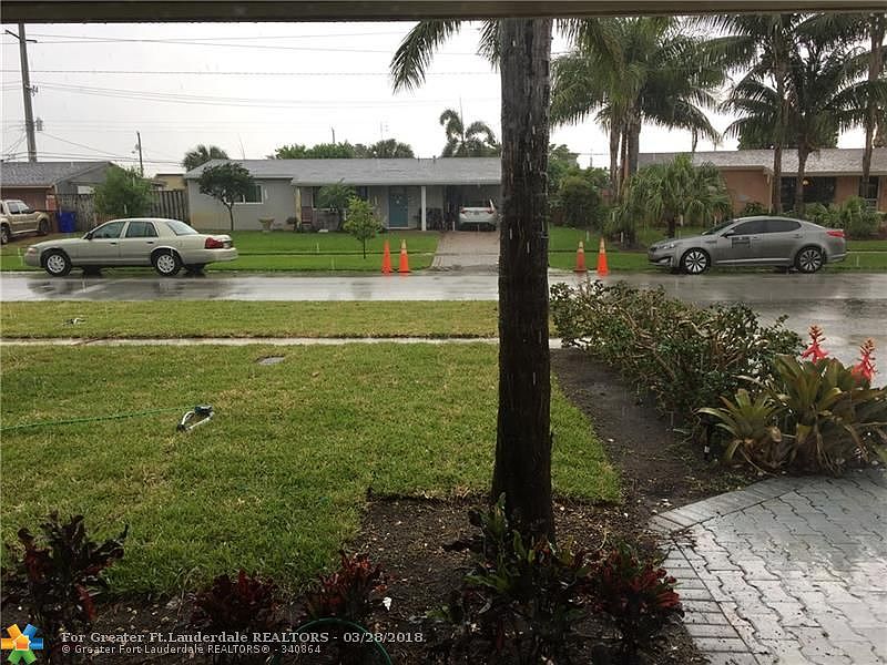 1st image of 1408 SW 1st Ter