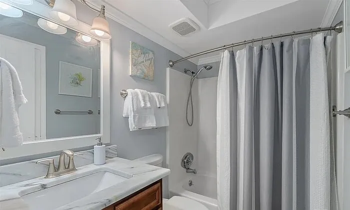 615 W Beach Blvd #615 — Photo 8