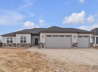 1095 5th Avenue Lt #37, Union Grove, WI 53182