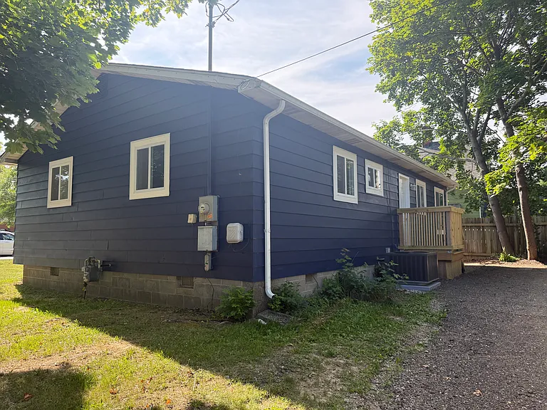 404 S Broad St — Photo 16