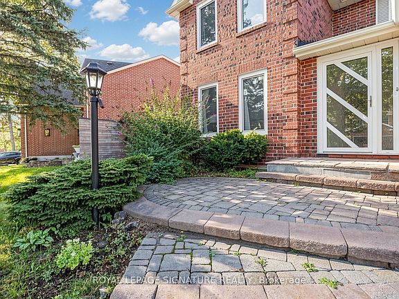 3rd image of 16 Meyer Cir
