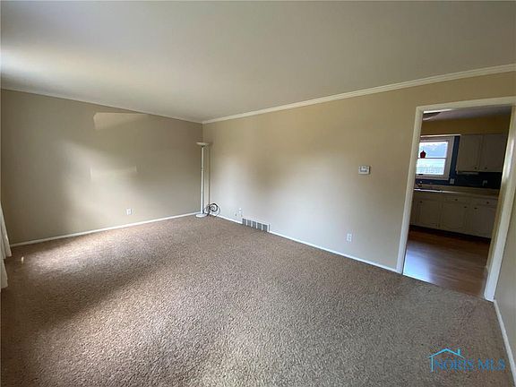 4th image of 4528 Satinwood Ct