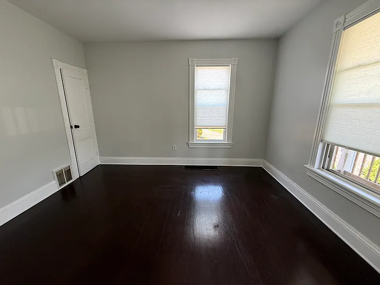 54 South St #1A — Photo 5