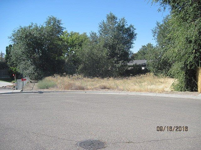 2nd image of 1936 Brady Cir