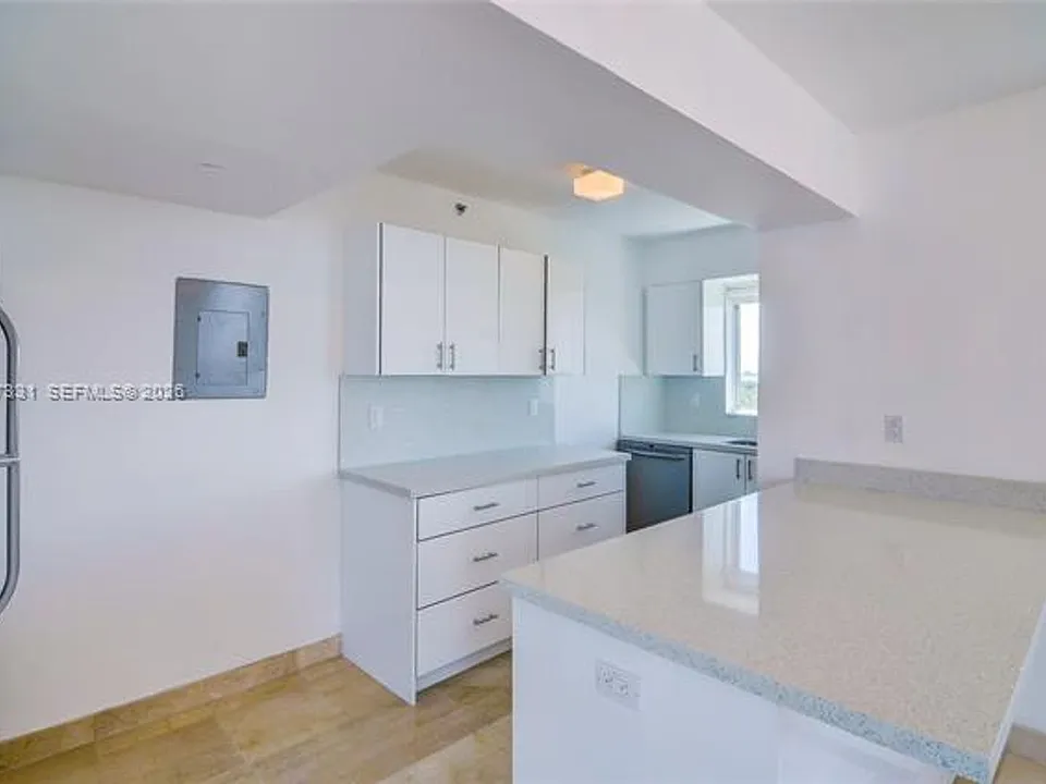 5900 Collins Avenue Cu #1508
