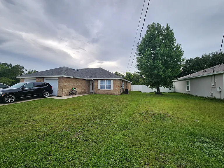 1 Louvet Ln #B — Photo 2