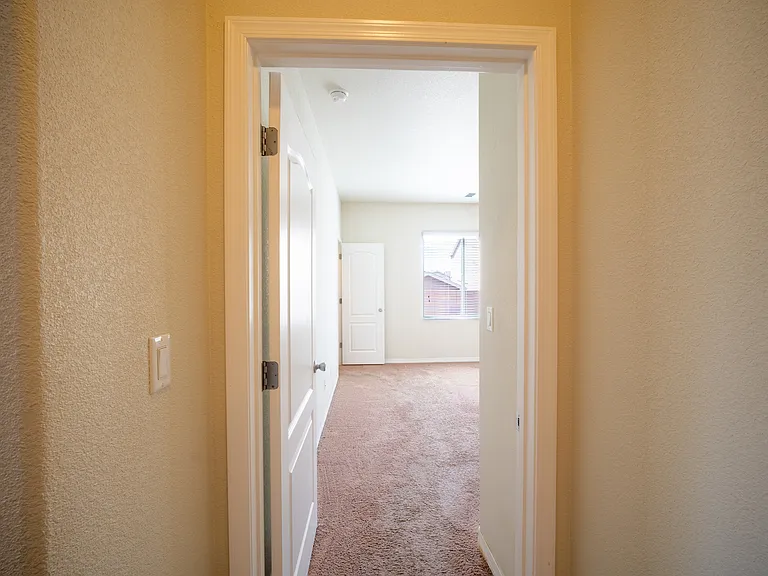 1001 El Paseo St NW — Photo 15