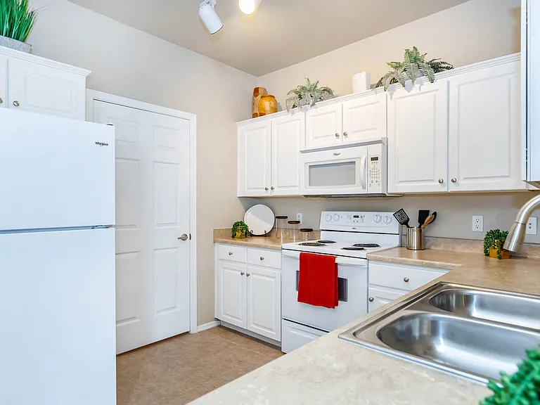 1b1 751 SQFT 1 Bed 1 Bath