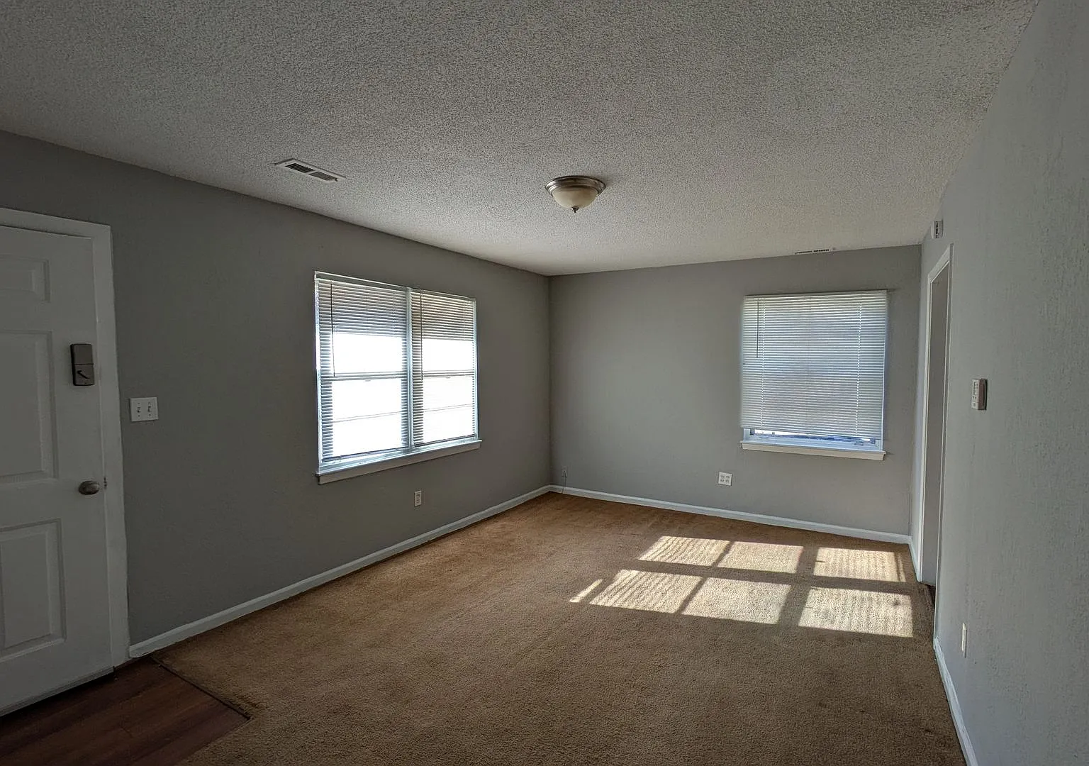 4822 Woodend Ave — Photo 1