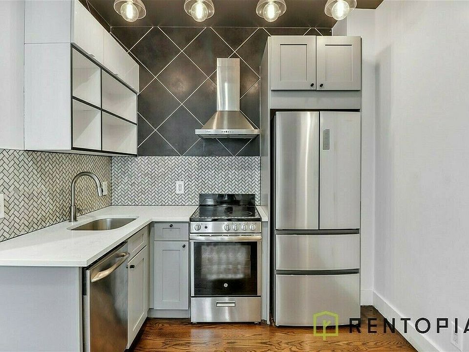 1st image of 83 Graham Ave #327
