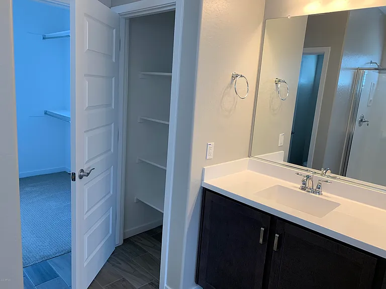 715 N Sparrow Dr — Photo 23