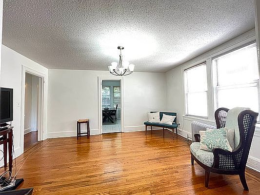 3rd image of 3601 Irwin Ave APT 3