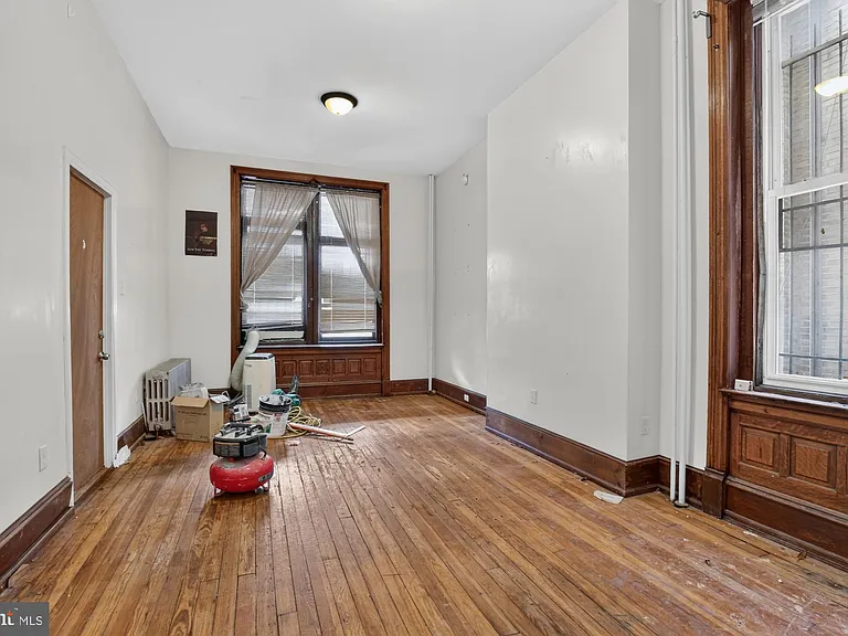 4011 Pine St — Photo 45