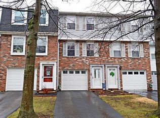 173 W Russets Cir, Bridgeville, PA 15017