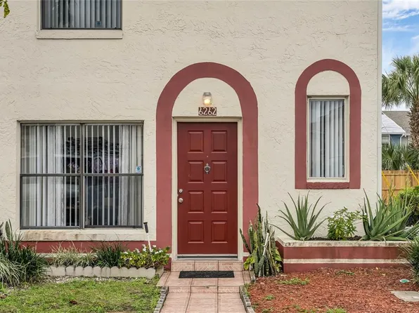 6262 Yorktown Dr #17, Orlando, FL 32807