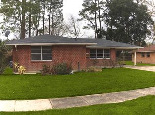 1555 Windsor Dr, Baton Rouge, LA 70815