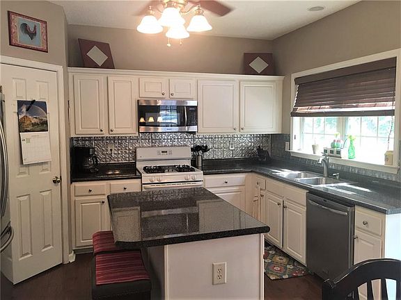 2nd image of 617 Keeneland Ter