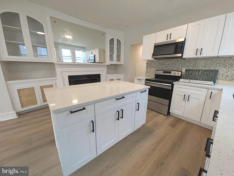 5750-52 Rising Sun Ave #B1 — Photo 7