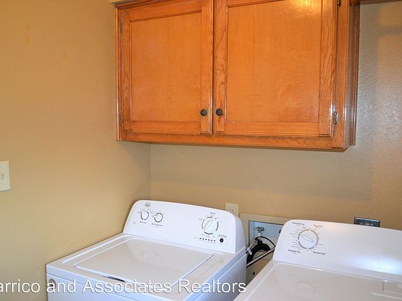 2nd image of 906 Brittany Dr