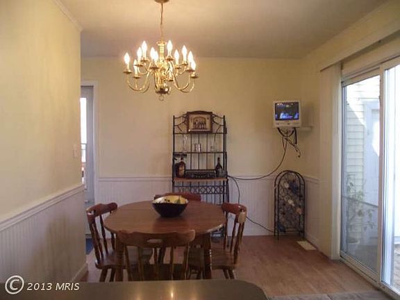 5th image of 100 Janelin Dr