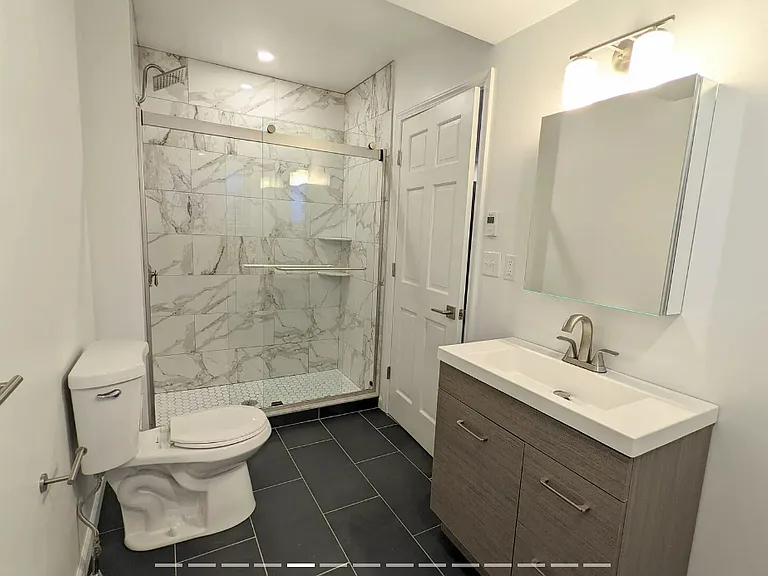 1406 Beacon St #4 — Photo 5