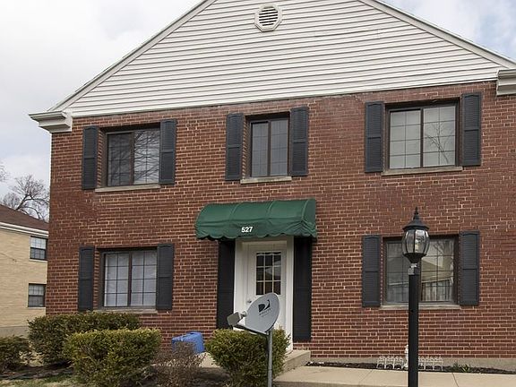 3rd image of 527 Wiltshire Blvd APT C