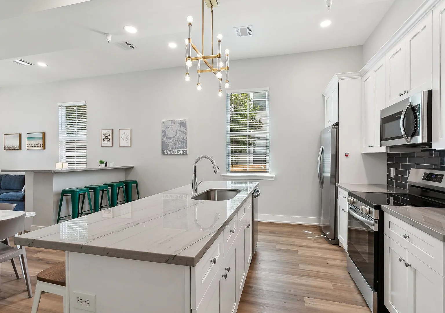 4 Bed 3 Bath unit featuring a wet bar!! — Photo 1