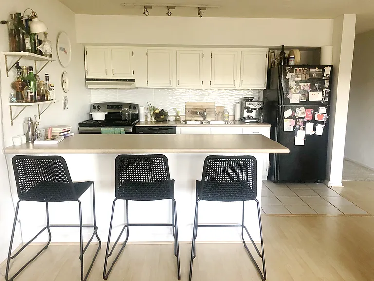 Kitchen - view 1