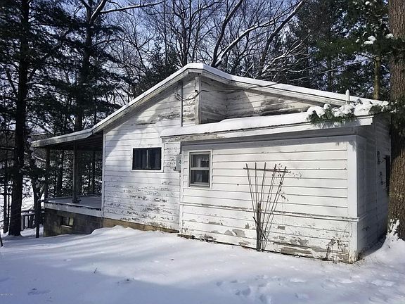 2nd image of 10103 N Lake Dr