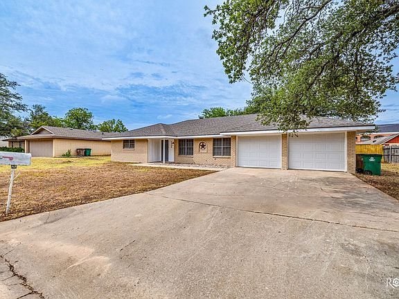 3rd image of 3139 Lindenwood Dr