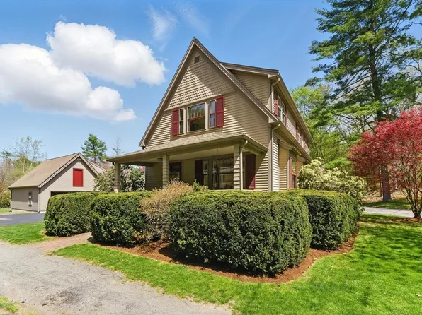 41 Concord Rd, Wayland, MA 01778