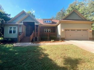 101 Winding Creek Dr, Morganton, NC 28655