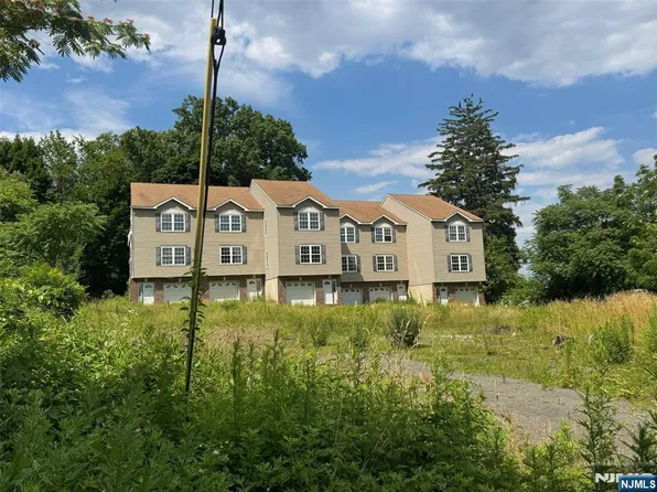 66-68 Newton Pl #C0017, Irvington, NJ 07111