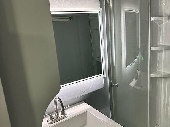 miami-florida-2057620878 picture