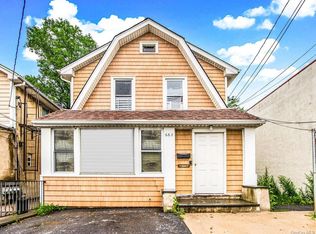 662 Central Park Ave, Yonkers, NY 10704