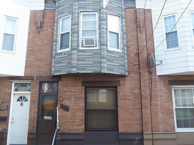 2nd image of 2143 S Opal St